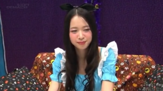 a3374a75 b965 430c 9635 fa5016b91a70 320x180 - 【新井梓】MM号ハロウィンで仮装中の女の子を連れ込み様々なHな要求