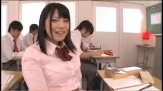 Screenshot 2019 07 28 Ai Uehara wearing no underwear peeing in classroom 320x180 - 【上原亜衣】美少女JK教室で見せつけオナニー潮かおしっこかわからないが大噴出