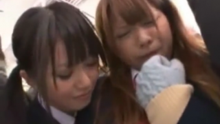 Screenshot 2019 09 04 Japanese in train Molested by a Lesbian 320x180 - 美少女が美少女に痴漢　手マンで大量潮吹き
