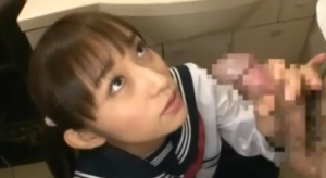 Screenshot 2019 09 18 04ABSUHNTCIIMUJLDIPIFG 300x164 - 【大沢美加】美少女が男子トイレに乗り込んであなたのチンポをきれいにします