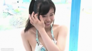 Screenshot 2019 10 20 dwuaqeumiry 300x166 - 【宮村ななこ】MM号　海水浴場でNTR　マッサからの流れでお決まりの中出し