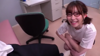 Screenshot 2020 03 26 こんなかわいい子が生中だしされる6451 320x180 - 【深田えいみ】の体操着コスプレ「チンチン出して」JK役でも違和感ない