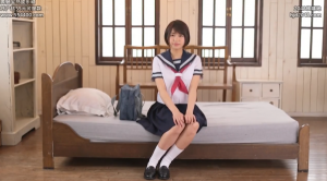 Screenshot 2020 07 17 vi1212sodmahi231 300x166 - 【唯井まひろ】ショートヘア美少女　この前までJKだった娘のデビュー作