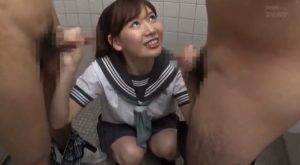 魂の顔面シャワー！！ 溜めて寝かせて熟成させた極濃ザーメンを奇跡の美顔にバズーカ射精！ 明里つむぎ 300x165 - 【明里つむぎ】制服美少女トイレで両手にチンポで幸せそう
