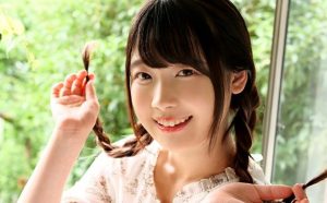 あざと可愛い元子役タレント中出しAVDEBUT 川井もか 300x186 - 【川井もか】童顔フェイスの福岡なまり美少女JD　はじめてのナマ