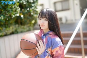 部活と恋愛に学生生活を捧げた18歳のちょっぴりクール 300x200 - 【葵爽】カラダが引き締まった本物アスリート美少女発掘　デビュー作