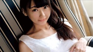 13億人の中から見つけた奇跡の才女 香港出身 新人 中華美少女AV DEB 300x168 - 【春莉】香港出身のバイリンガルなOLはエッチな事に興味津々　デビュー作
