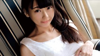 13億人の中から見つけた奇跡の才女 香港出身 新人 中華美少女AV DEB 320x180 - 【春莉】香港出身のバイリンガルなOLはエッチな事に興味津々　デビュー作