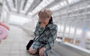 就職に悩む実田さんを都内某所でベロチュー連れ回し 猥褻とびっこ調教で赤面イキ潮悶絶に媚薬マシマシwww 実田あのん 1 300x189 - 【実田あのん】純情そうなJD　リモバイで足ガクガク　