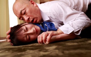 300x188 - 【七沢みあ】義父に調教される美少女　肉欲支配