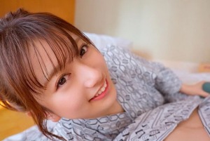 699b6030e9949 300x201 - 【北岡果林】温泉密着セックス　自然体宿泊デート
