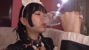 精飲 狂気の喉奥バーストイラマチオ しらこ 300x169 - 【しらこ】いただきます　飲尿美少女　マゾメイド
